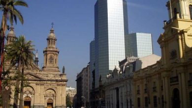 Santiago: recorrido guiado a pie de día completo con un almuerzo chileno
