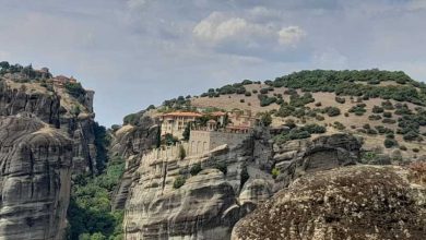 Desde Atenas: gira privada del día de Meteora con guía opcional